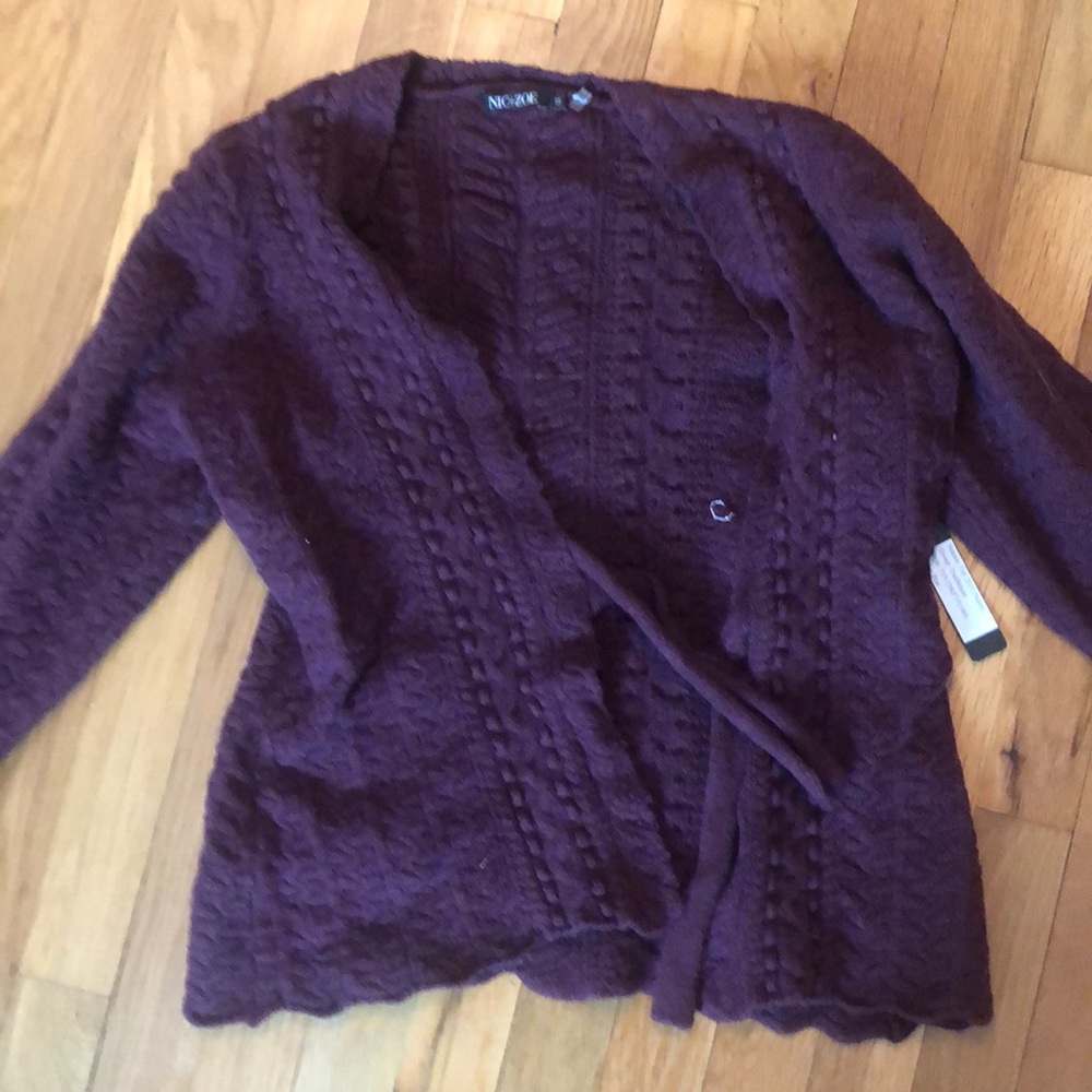 Maroon cardigan Nic + Zoe